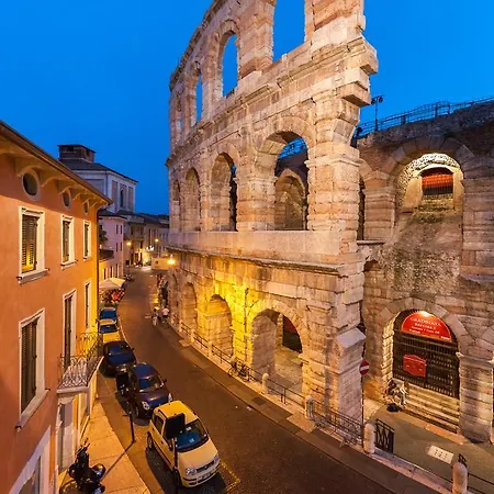 Apartment Verona Suites *